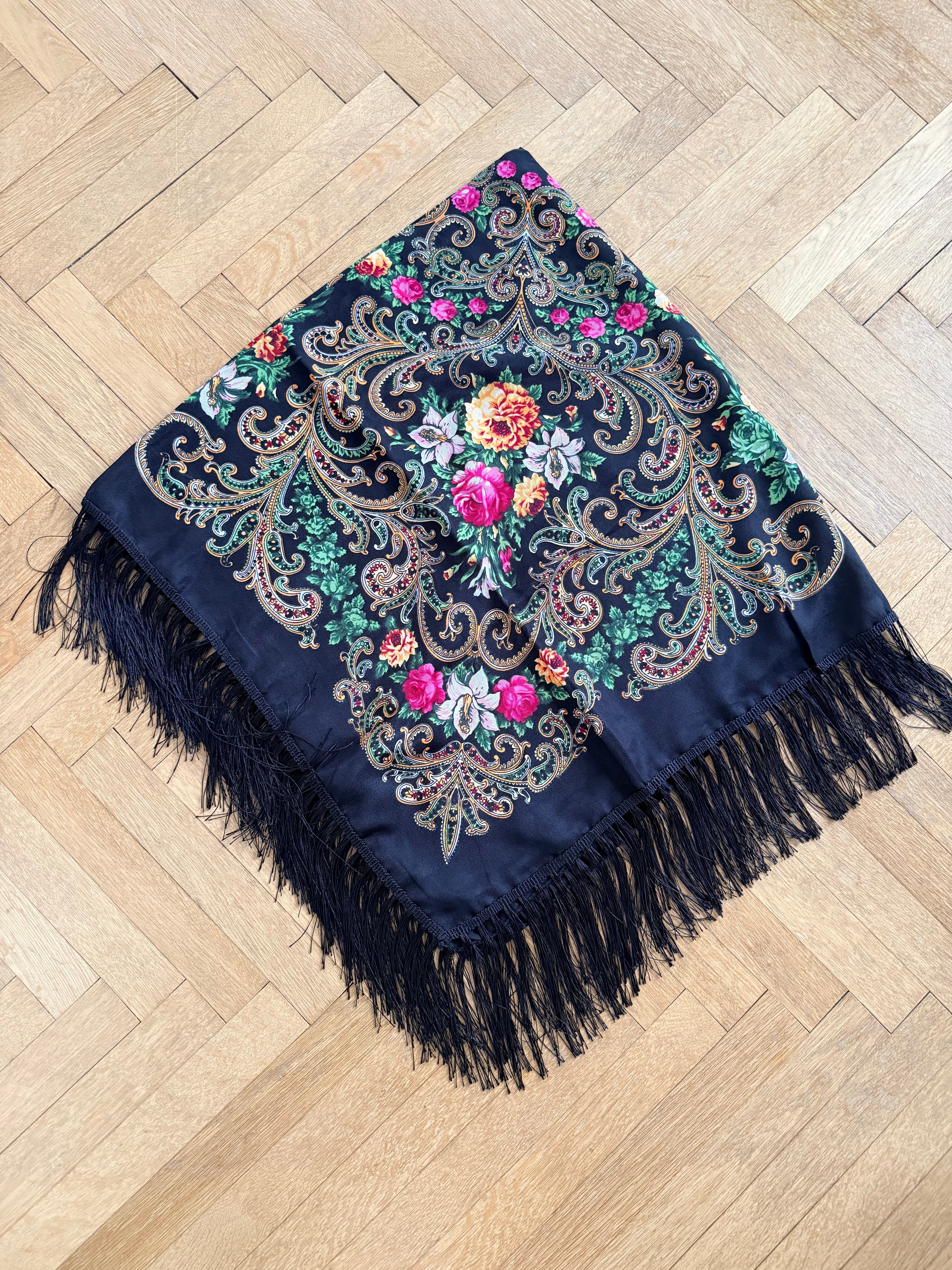 Šátek bojovnice černý